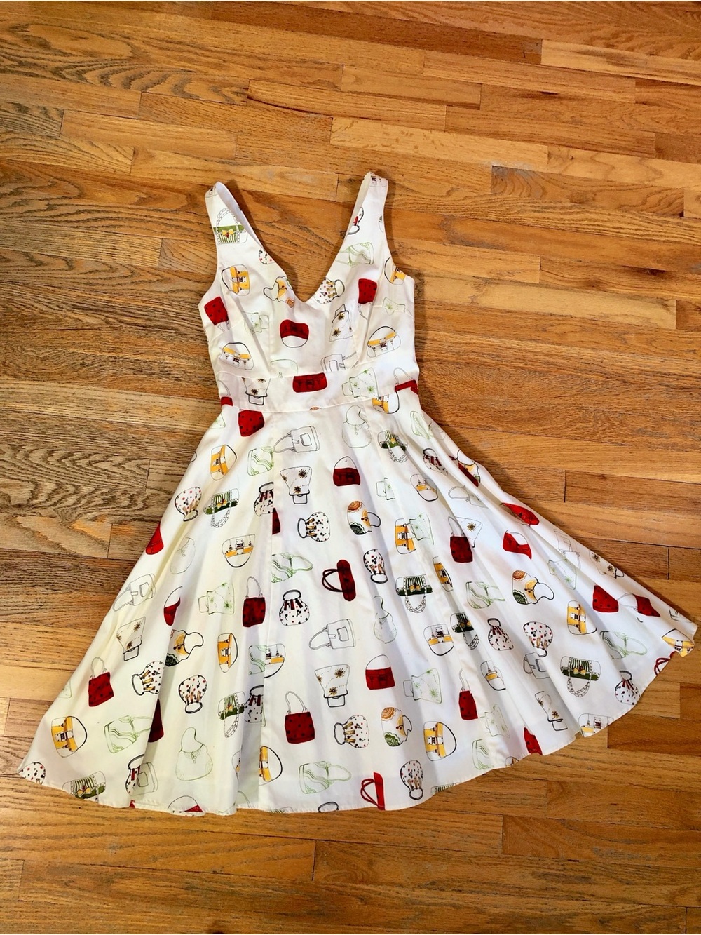 1960’s inspired “Purdy Girl” dress - with handbag pattern size 2